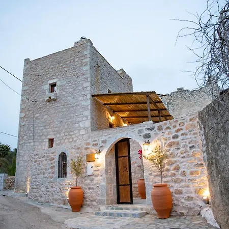 Сasa de vacaciones Dandy Mani - Old Tower House - Fireplace - Pool *