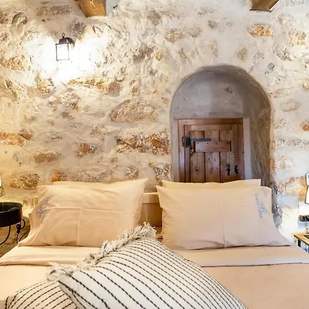 Dandy Mani - Old Tower House - Fireplace - Pool Holiday home