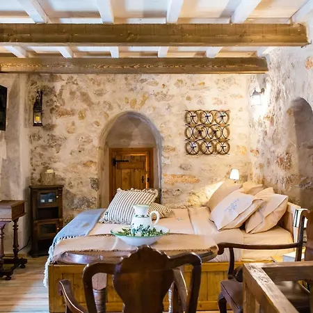 Holiday home Dandy Mani - Old Tower House - Fireplace - Pool Nomia