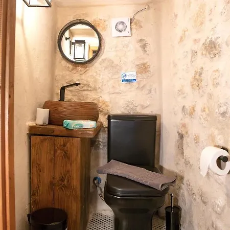 Holiday home Dandy Mani - Old Tower House - Fireplace - Pool *