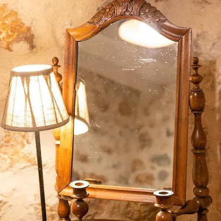 別荘 Dandy Mani - Old Tower House - Fireplace - Pool Nomia