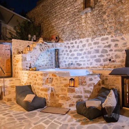 Dandy Mani - Old Tower House - Fireplace - Pool Nomia