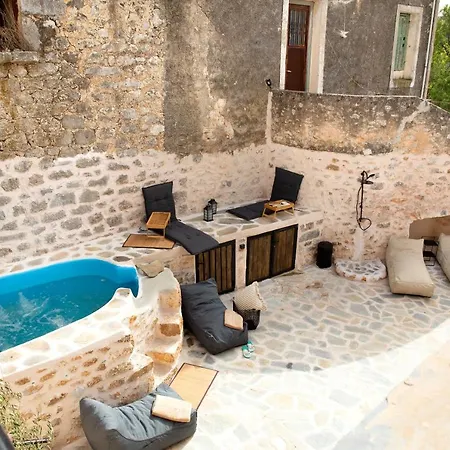 Dandy Mani - Old Tower House - Fireplace - Pool Holiday home