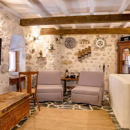 Holiday home Dandy Mani - Old Tower House - Fireplace - Pool