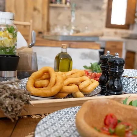 Dandy Mani - Old Tower House - Fireplace - Pool 別荘 *