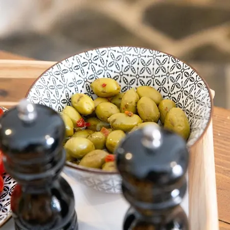 Dandy Mani - Old Tower House - Fireplace - Pool Nomia