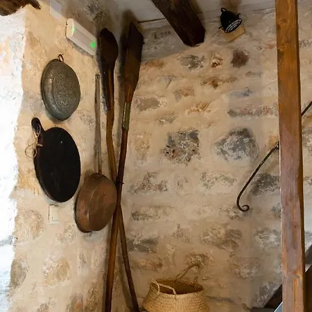 別荘 Dandy Mani - Old Tower House - Fireplace - Pool *