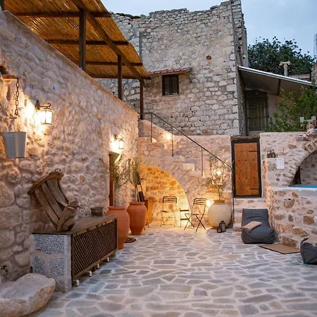 Dandy Mani - Old Tower House - Fireplace - Pool Nomia