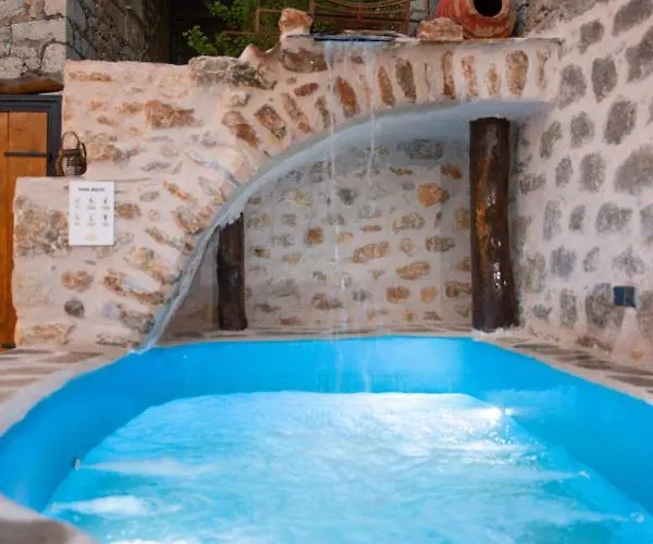 Dandy Mani - Old Tower House - Fireplace - Pool