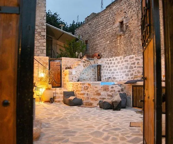 Dandy Mani - Old Tower House - Fireplace - Pool Hébergement de vacances Nomia