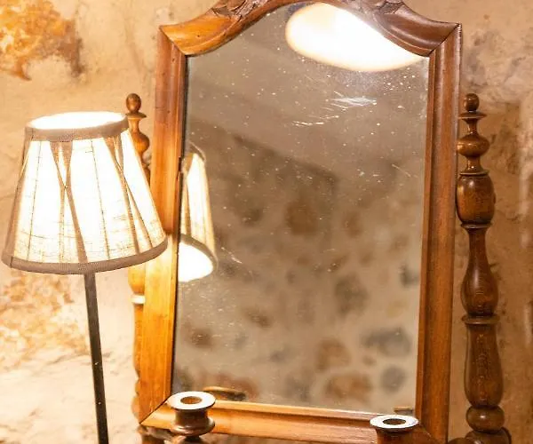 بيت للعطل Dandy Mani - Old Tower House - Fireplace - Pool Nomia