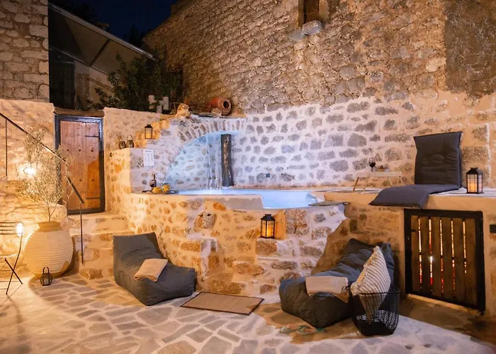 Dandy Mani - Old Tower House - Fireplace - Pool Nomia